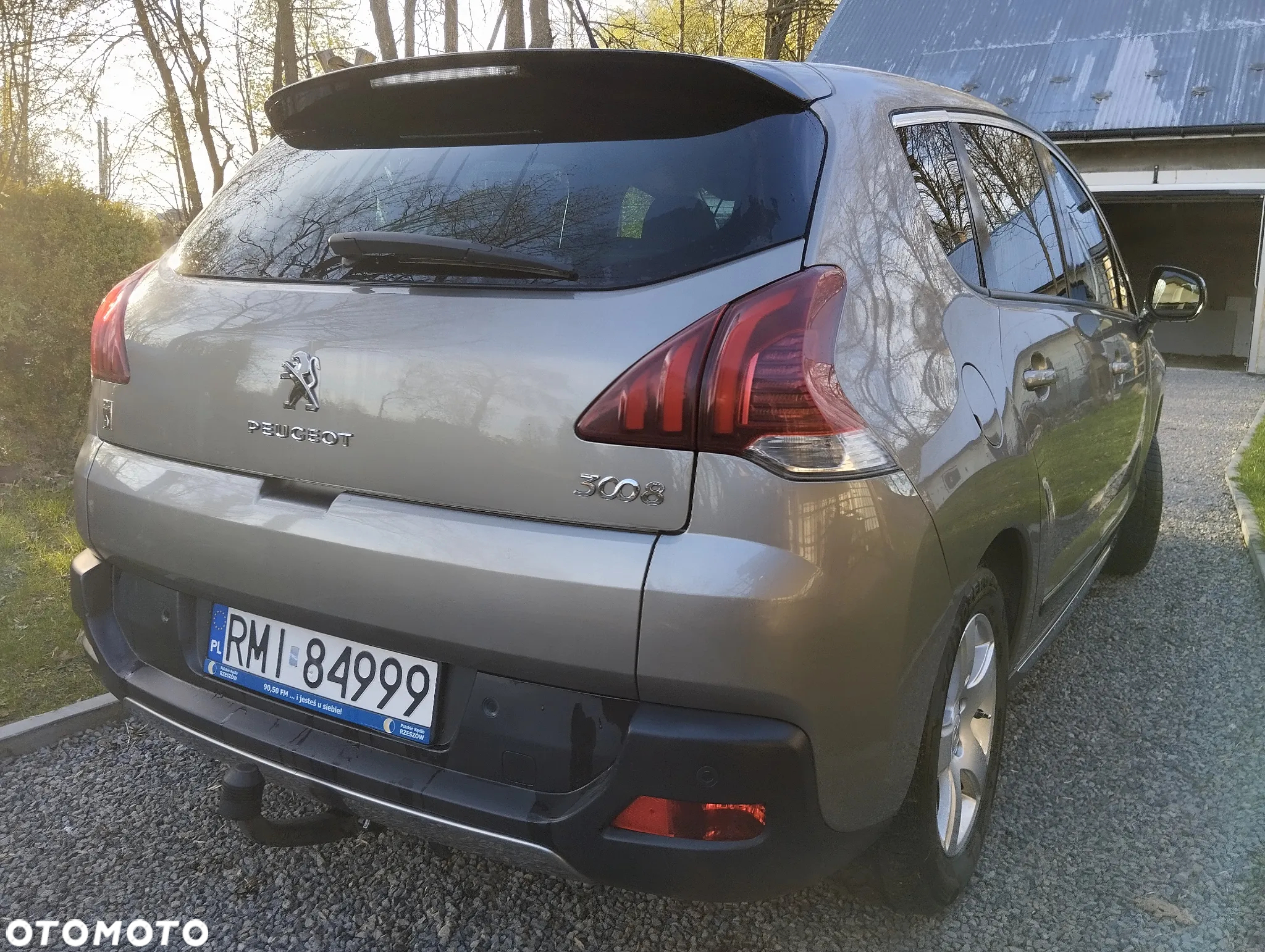 Peugeot 3008 2.0 HDi HYbrid4 - 5