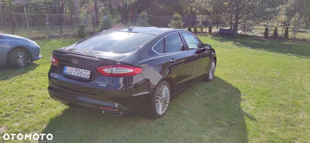 Ford Fusion - 4