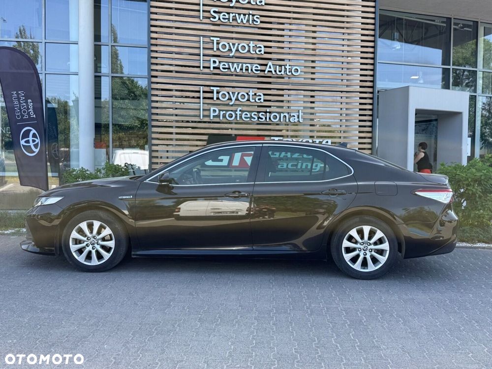 Toyota Camry 2.5 Hybrid Comfort CVT - 2