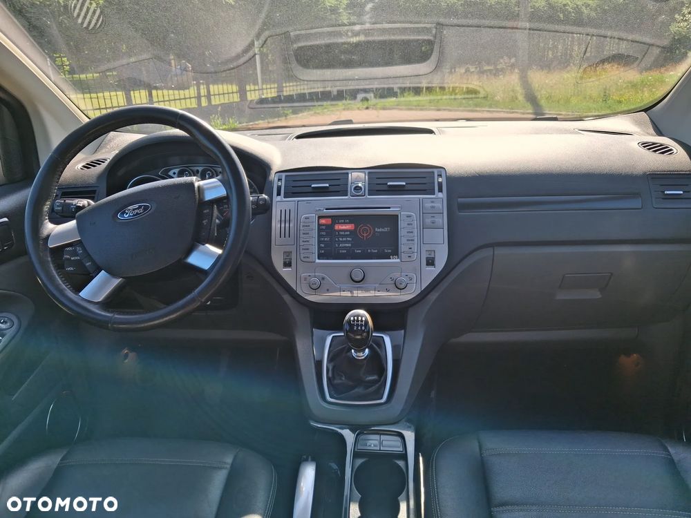 Ford Kuga 2.0 TDCi 4x4 Titanium - 16