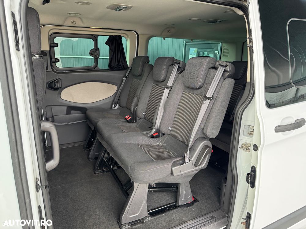 Ford Tourneo Custom - 14
