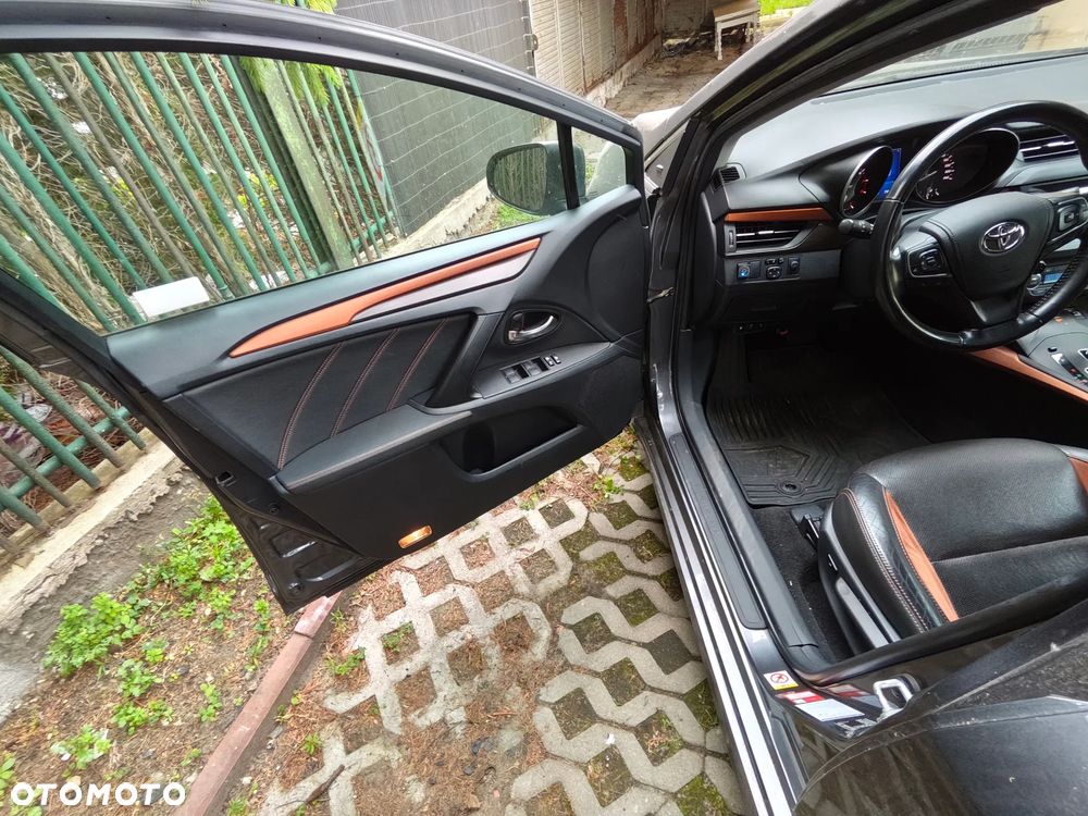 Toyota Avensis 1.8 Active MS - 14