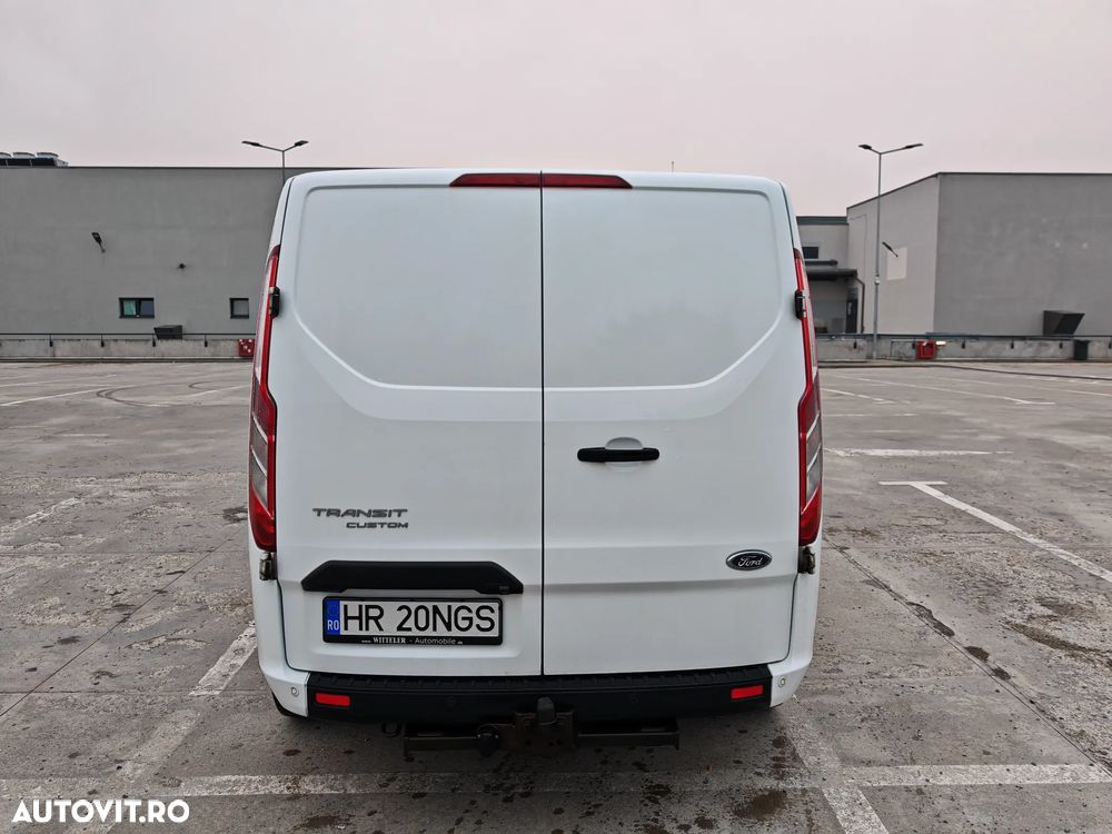 Ford Transit Custom - 11