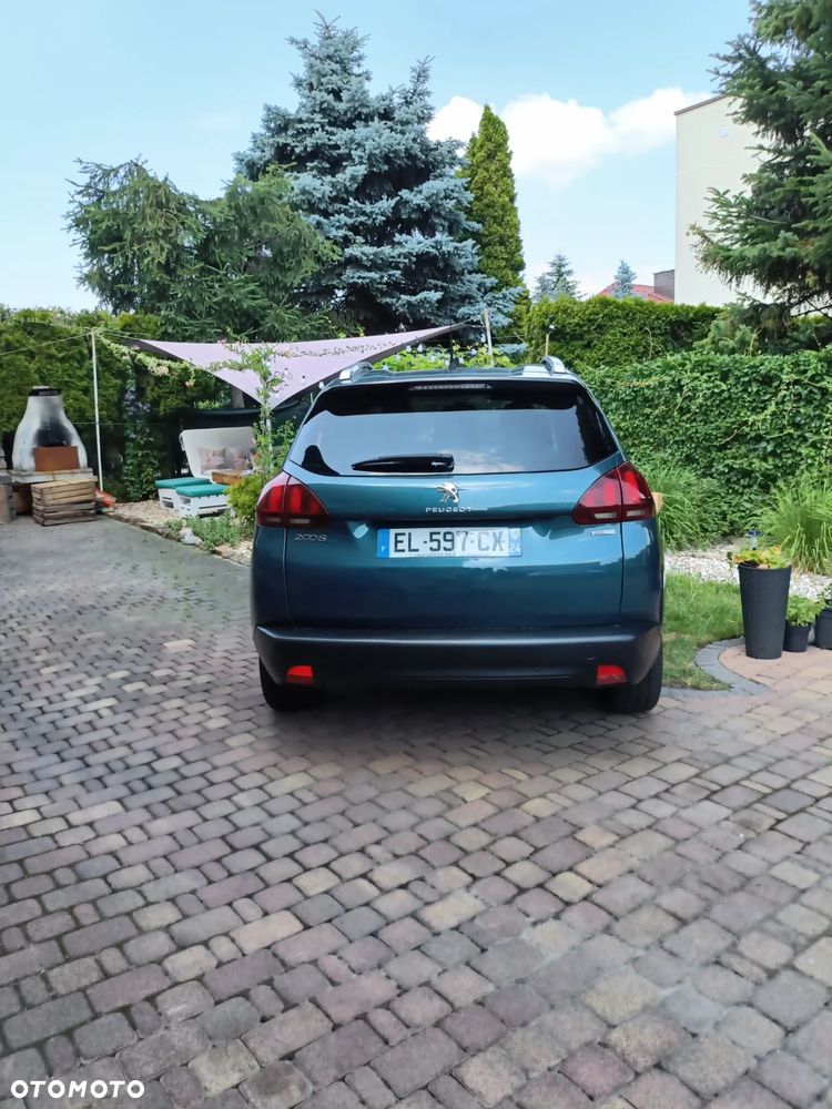 Peugeot 2008 1.2 Pure Tech Style - 6