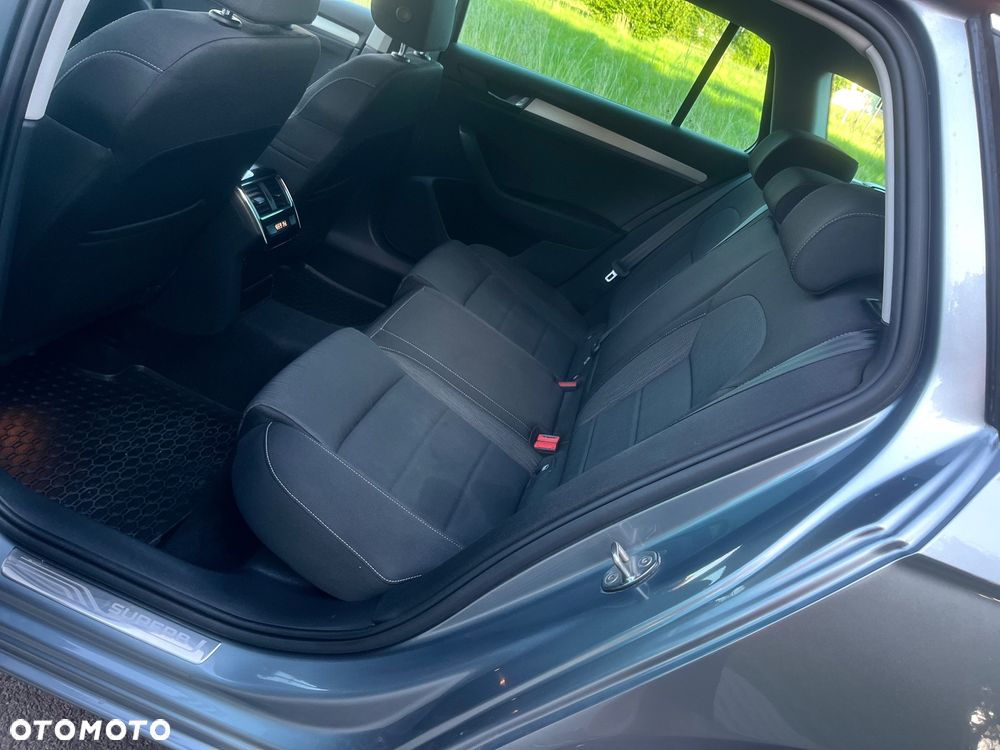 Skoda Superb 2.0 TDI DSG Style - 16