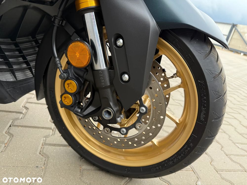 Yamaha Tmax - 8