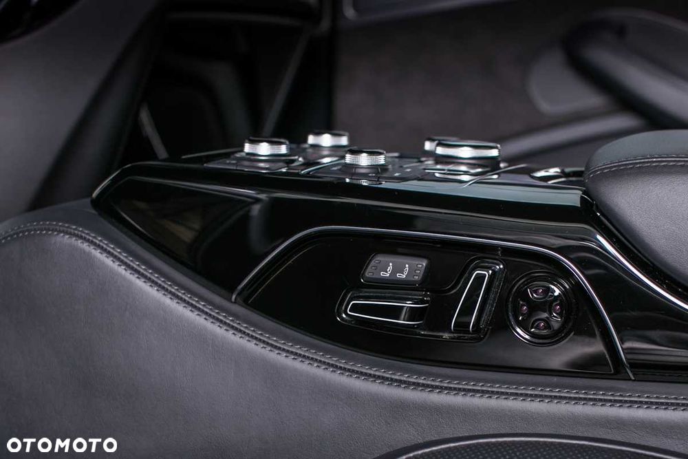 Audi A8 - 5