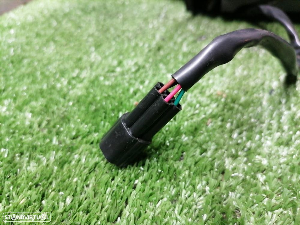 ESPELHO RETROVISOR ESQUERDO FORD FOCUS TURNIER 2002 - - 3