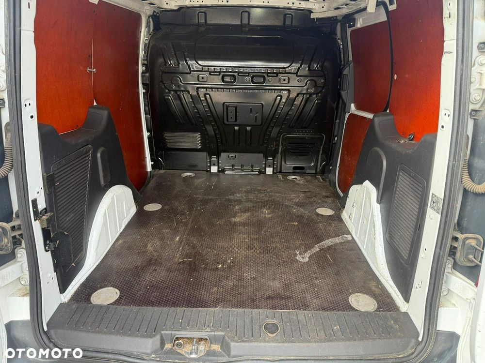 Ford Transit Connect - 21