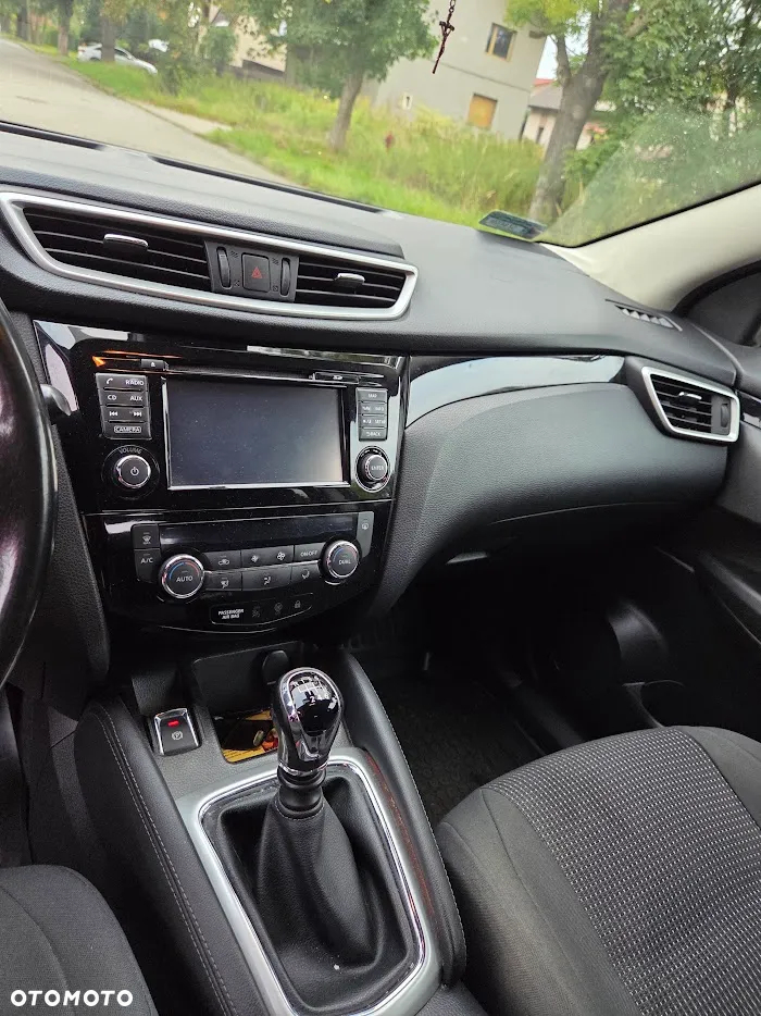 Nissan Qashqai 1.6 DIG-T N-Connecta - 7