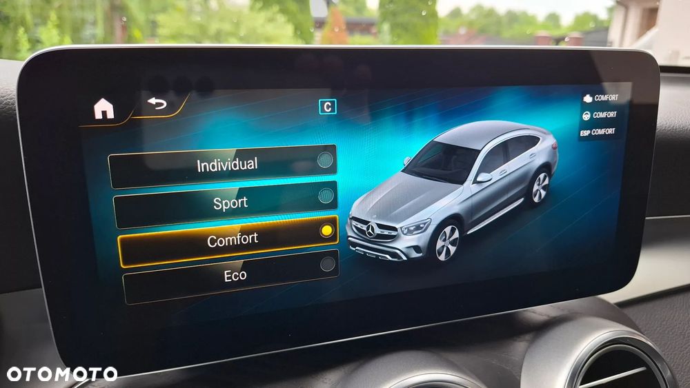 Mercedes-Benz GLC 200 d 4Matic 9G-TRONIC Exclusive - 26