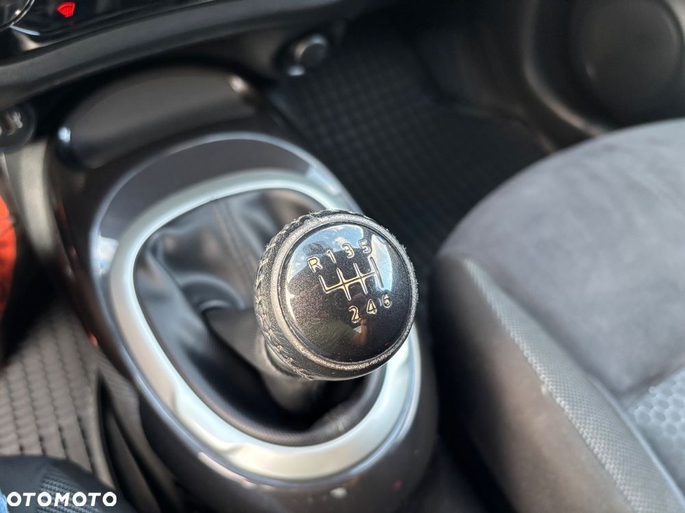 Nissan Juke - 16