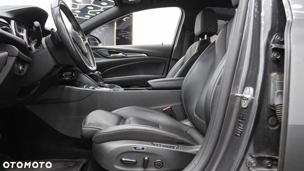 Opel Insignia 2.0 CDTI Ultimate S&S - 17