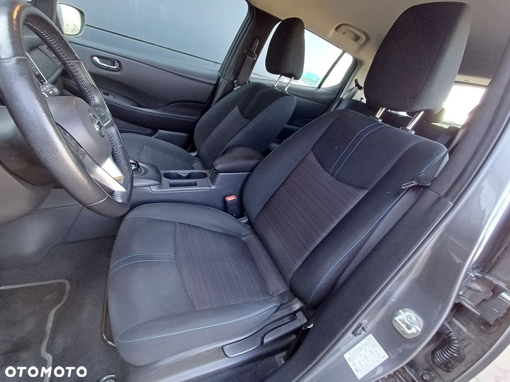 Nissan Leaf 40kWh Acenta - 11