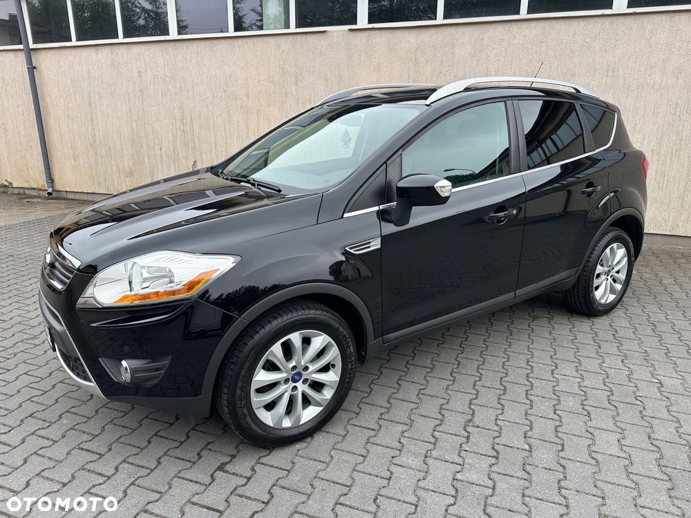 Ford Kuga 2.0 TDCi 2x4 Titanium - 4