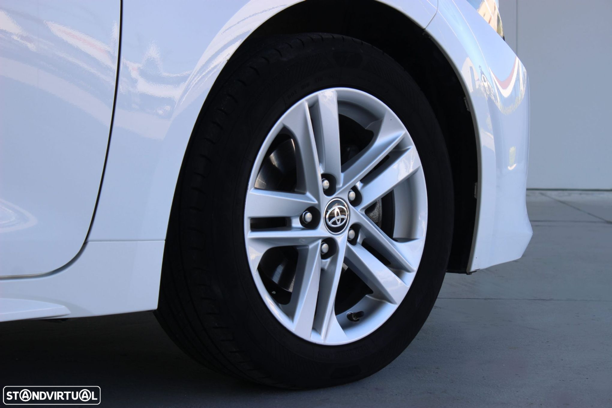 Toyota Corolla 1.8 Hybrid Comfort - 12