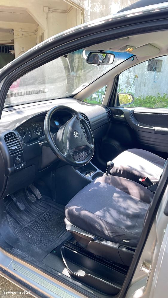 Opel Zafira 1.6 - 5
