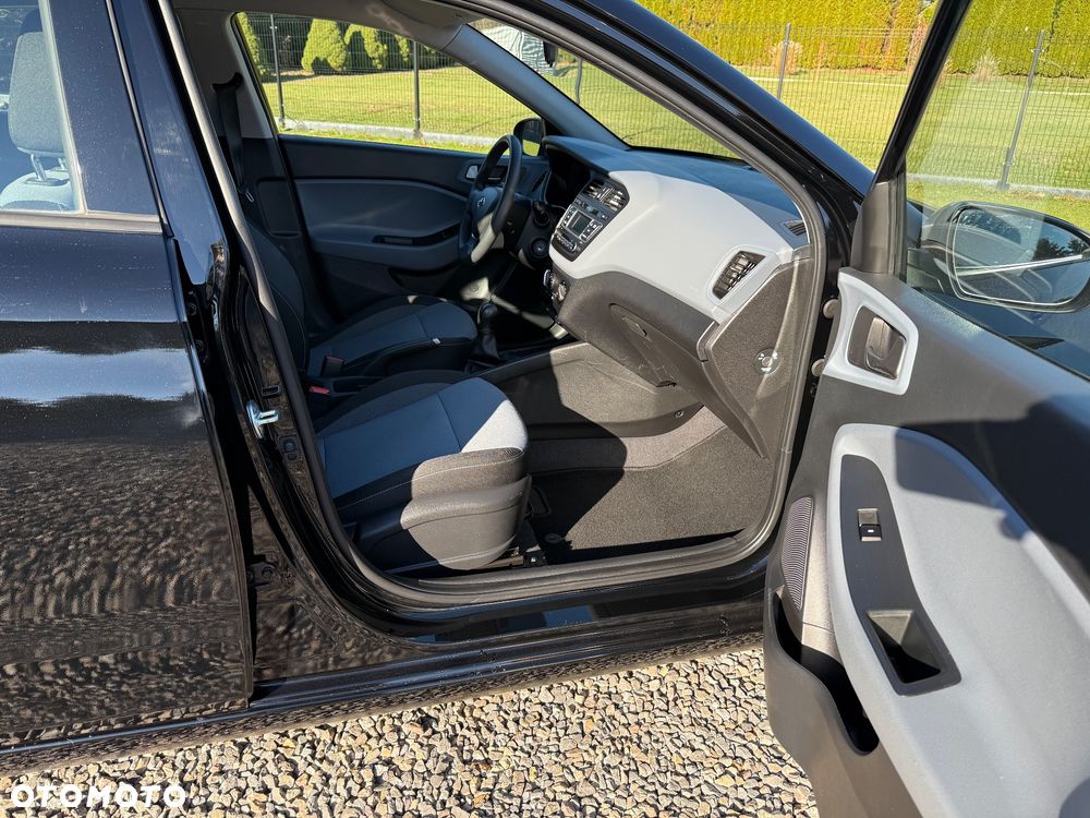 Hyundai i20 1.2 Classic - 32