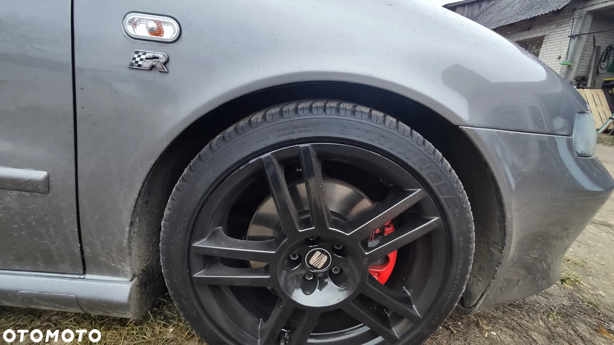 Seat Leon 1.8T Cupra R - 2