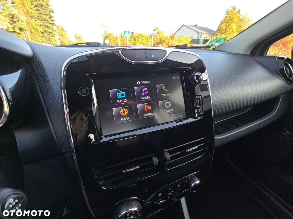 Renault Clio Energy TCe 90 Start & Stop Luxe - 24