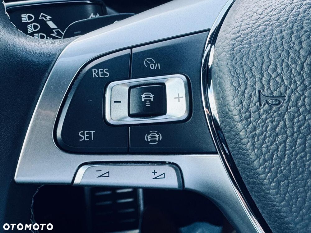 Volkswagen Touareg 3.0 V6 TFSI 4Motion R-Line - 27