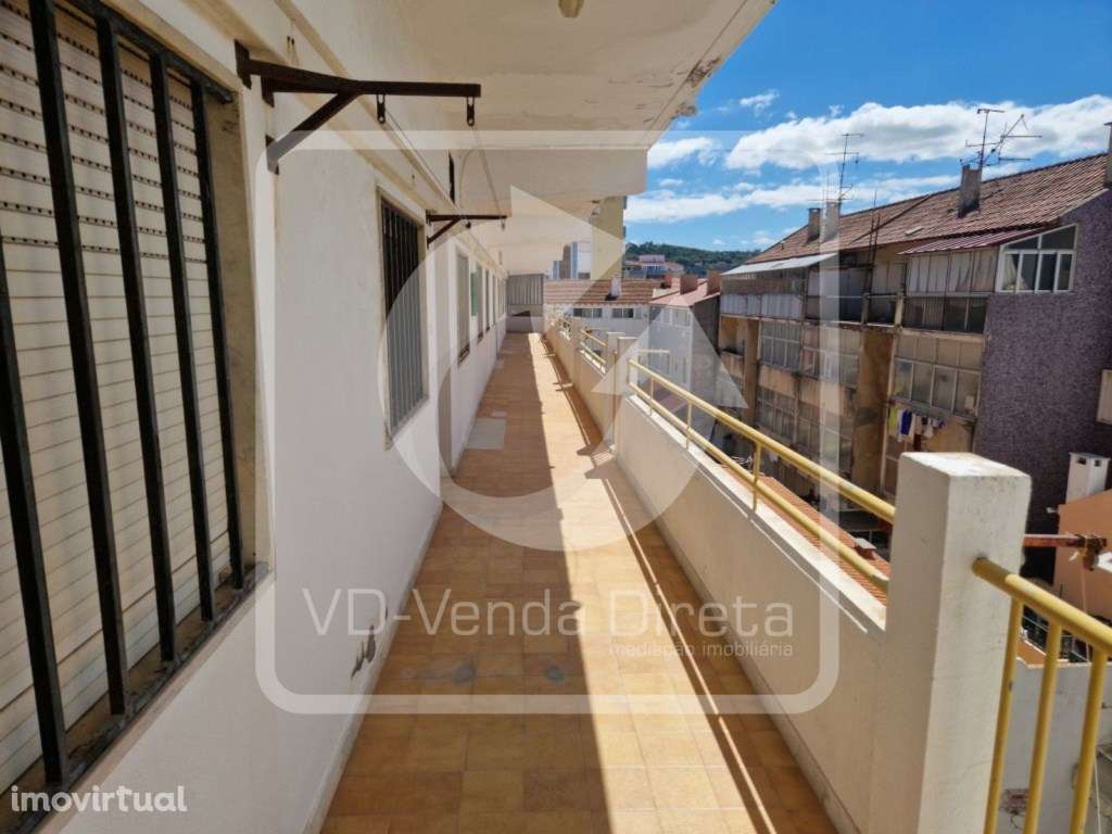 Apartamento T3 Duplex A 300m da praia, na Costa da Caparica. - Grande imagem: 2/47