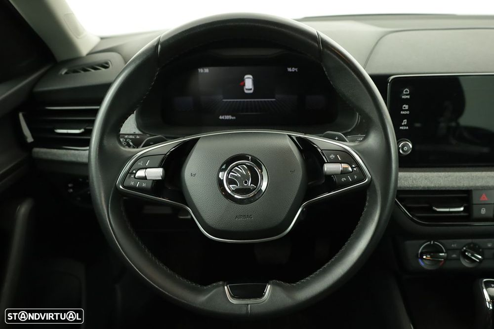 Skoda Kamiq 1.0 TSI DSG - 14