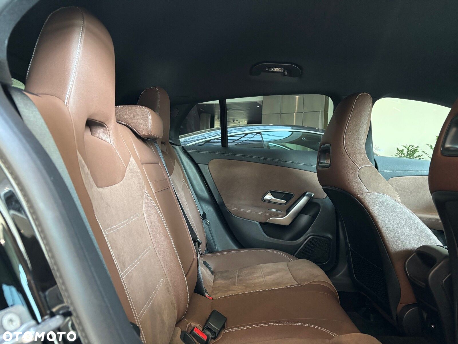 Mercedes-Benz CLA - 17