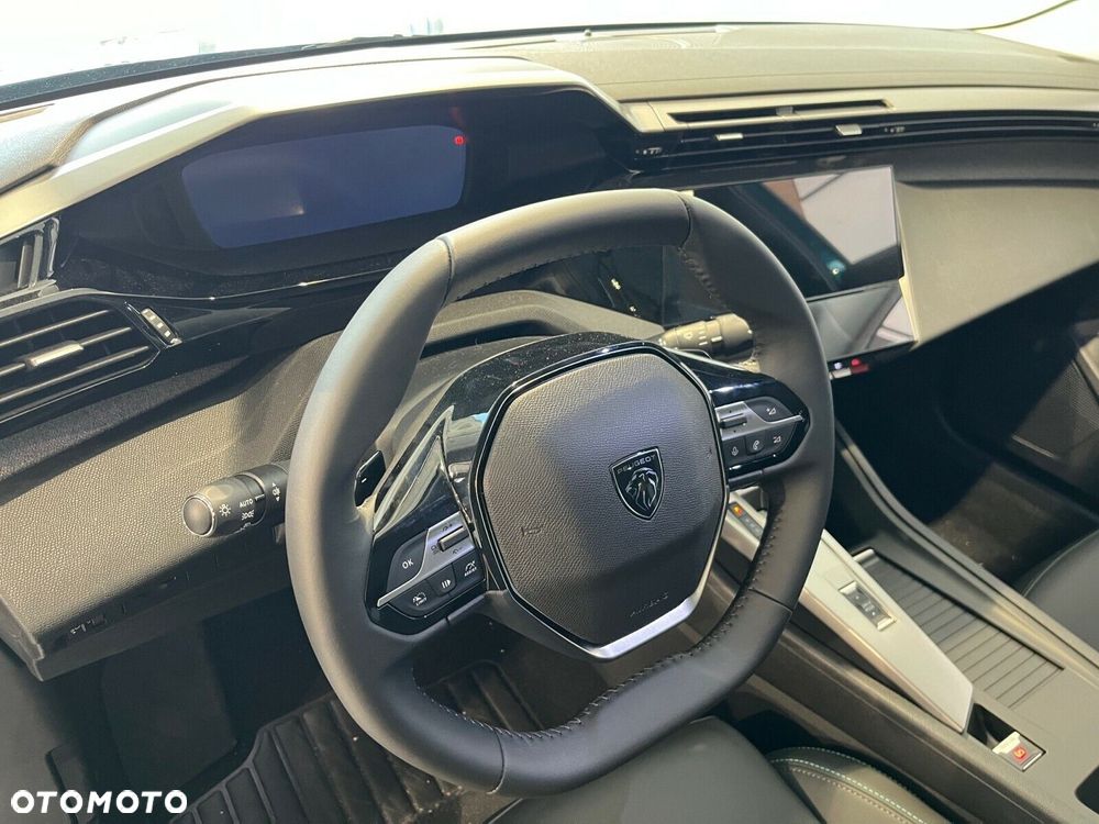 Peugeot 408 - 9