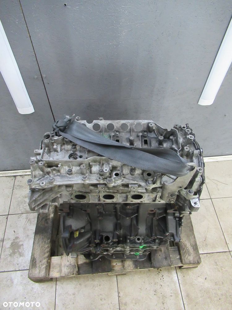 Silnik słupek  2.0 dci M9R Vivaro Trafic m9r M9R Euro 5  m9r786 - 5