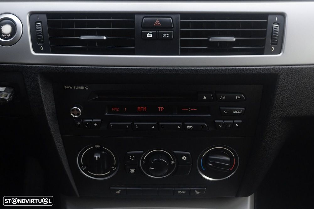 BMW 318 d Touring - 9