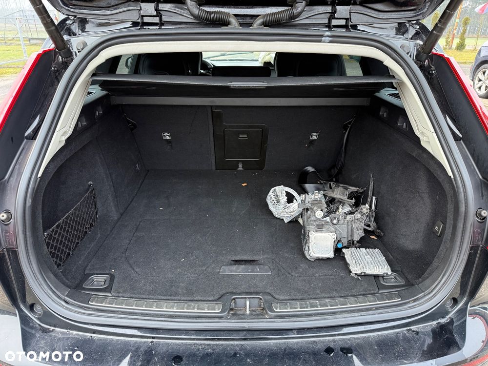 Volvo V60 B4 D Geartronic Momentum - 17