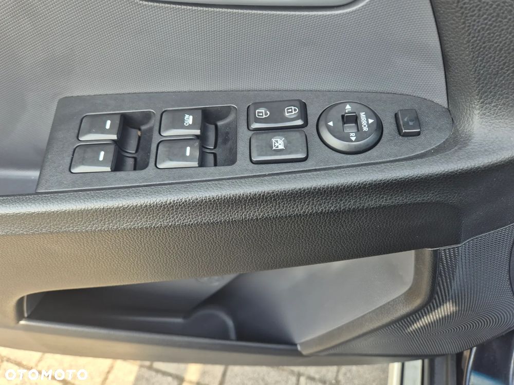 Kia Sportage 2.0 CVVT 2WD Automatik Vision - 16