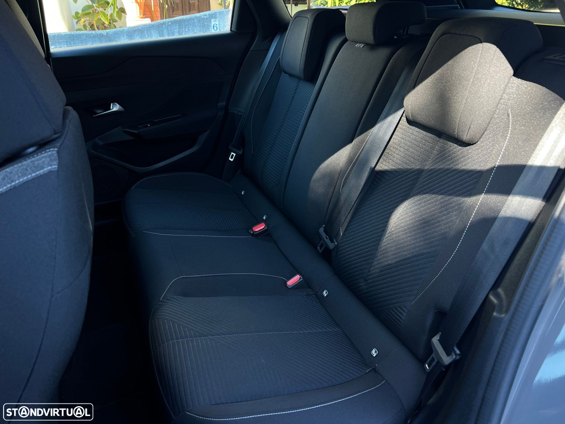 Peugeot 308 1.2 PureTech Allure EAT8 - 6