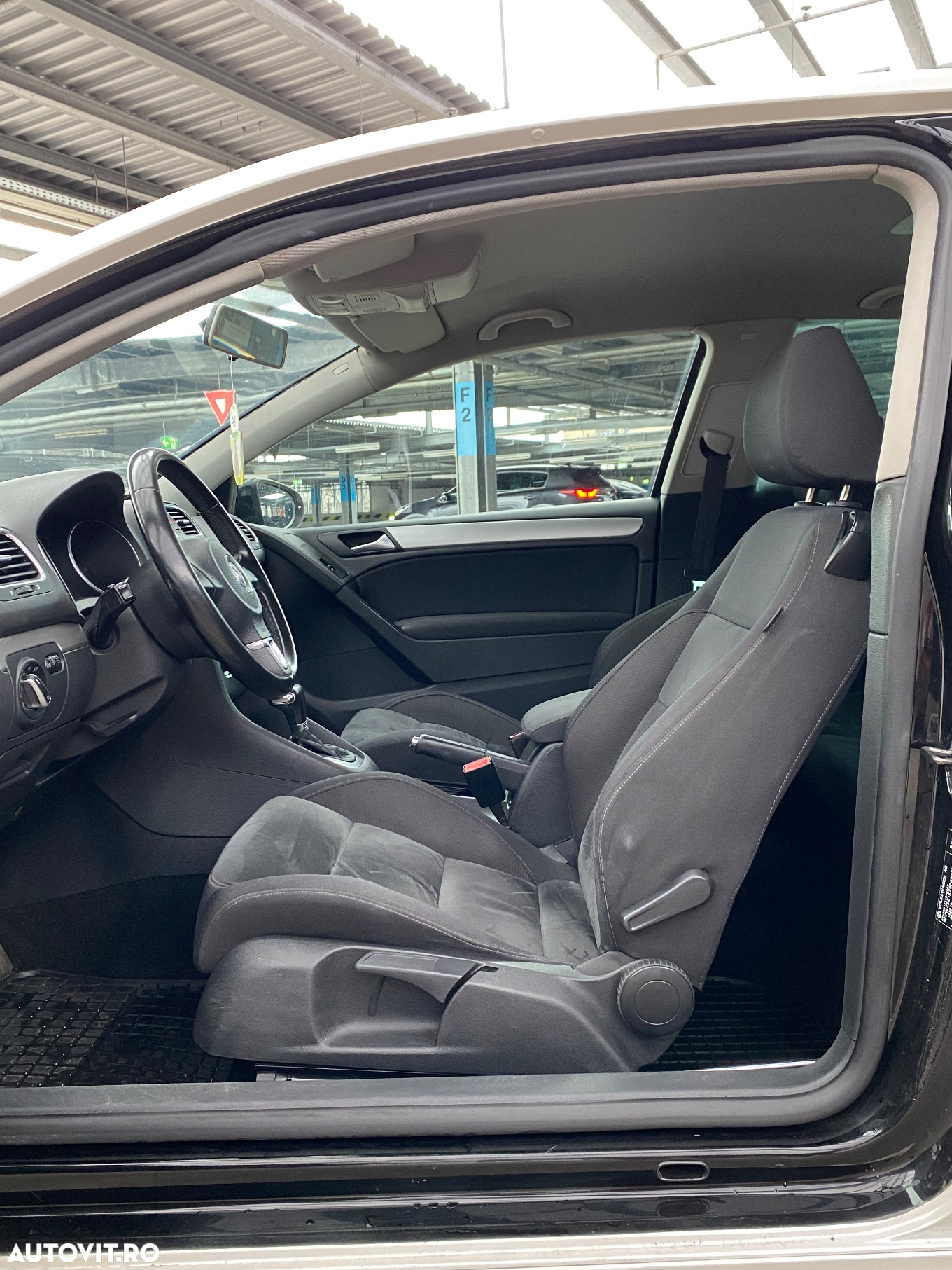 Volkswagen Golf 2.0 TDI Sportline DSG - 8