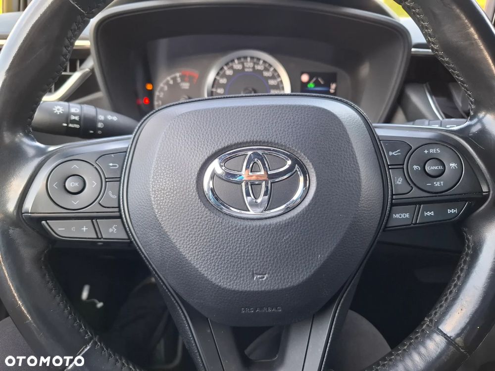 Toyota Corolla 1.8 Business Edition - 21
