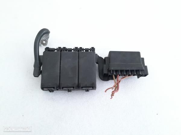 Caixa Fusiveis Volkswagen Polo (9N_) - 1