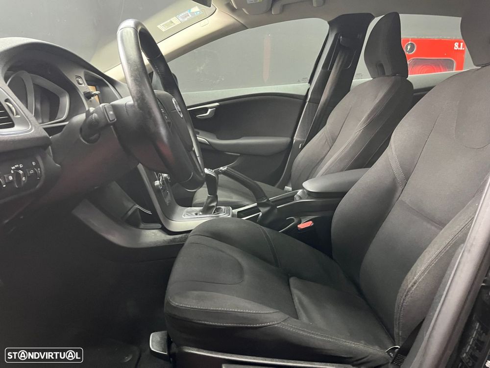 Volvo V40 Cross Country 2.0 D2 - 8