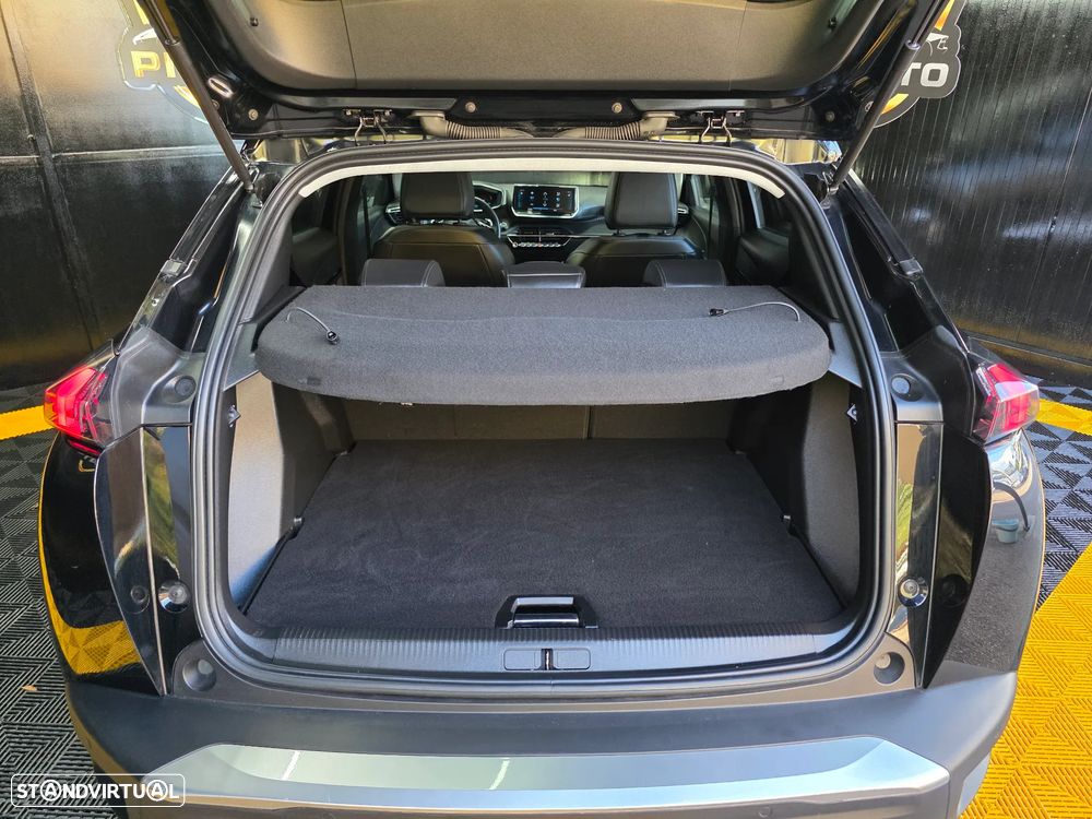 Peugeot 2008 1.5 BlueHDi Allure Pack EAT8 - 22