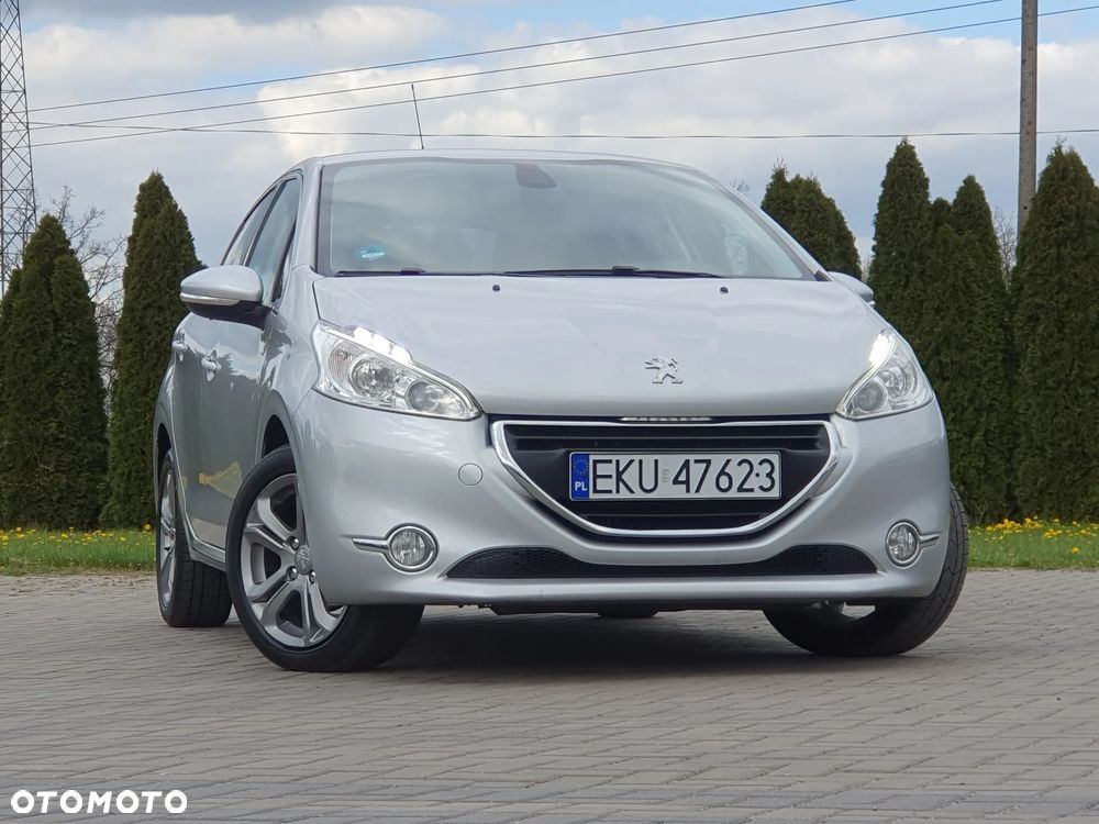 Peugeot 208 - 19