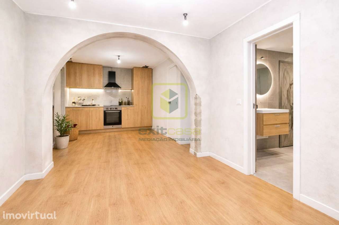 Andar moradia T2 - Grande imagem: 2/35