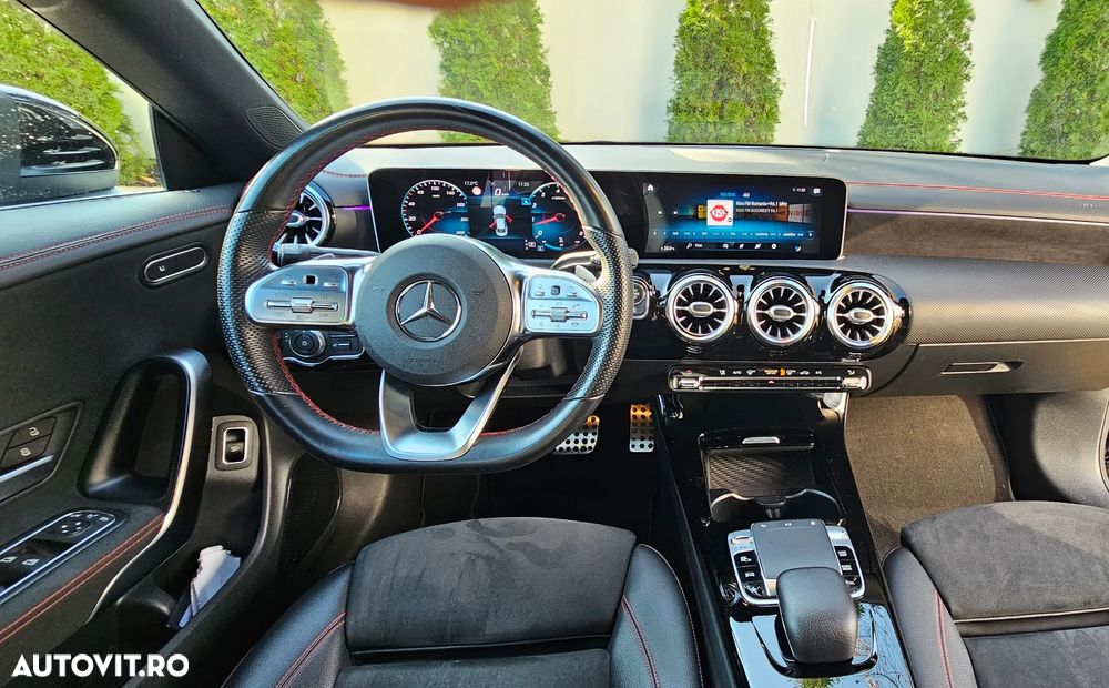 Mercedes-Benz CLA 220 Shooting Brake 7G-DCT AMG Line - 16