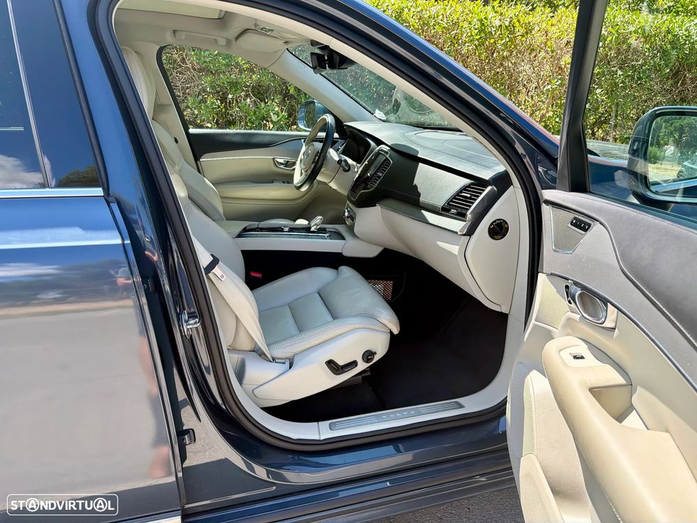 Volvo XC 90 - 21