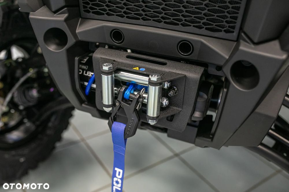 Polaris Sportsman - 12