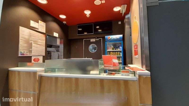 Pizzaria em funcionamento | Trespasse | Intermarché Canedo - Grande imagem: 2/12