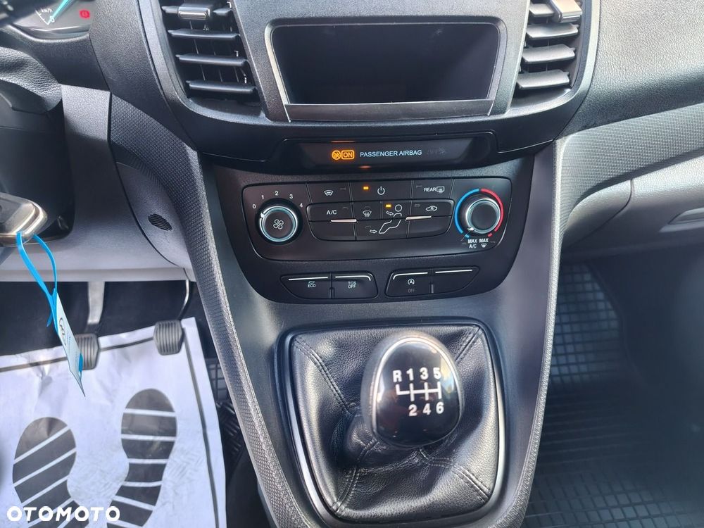 Ford Transit Connect - 12