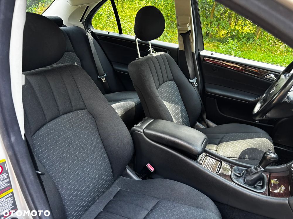 Mercedes-Benz Klasa C 200 Kompressor Elegance - 9