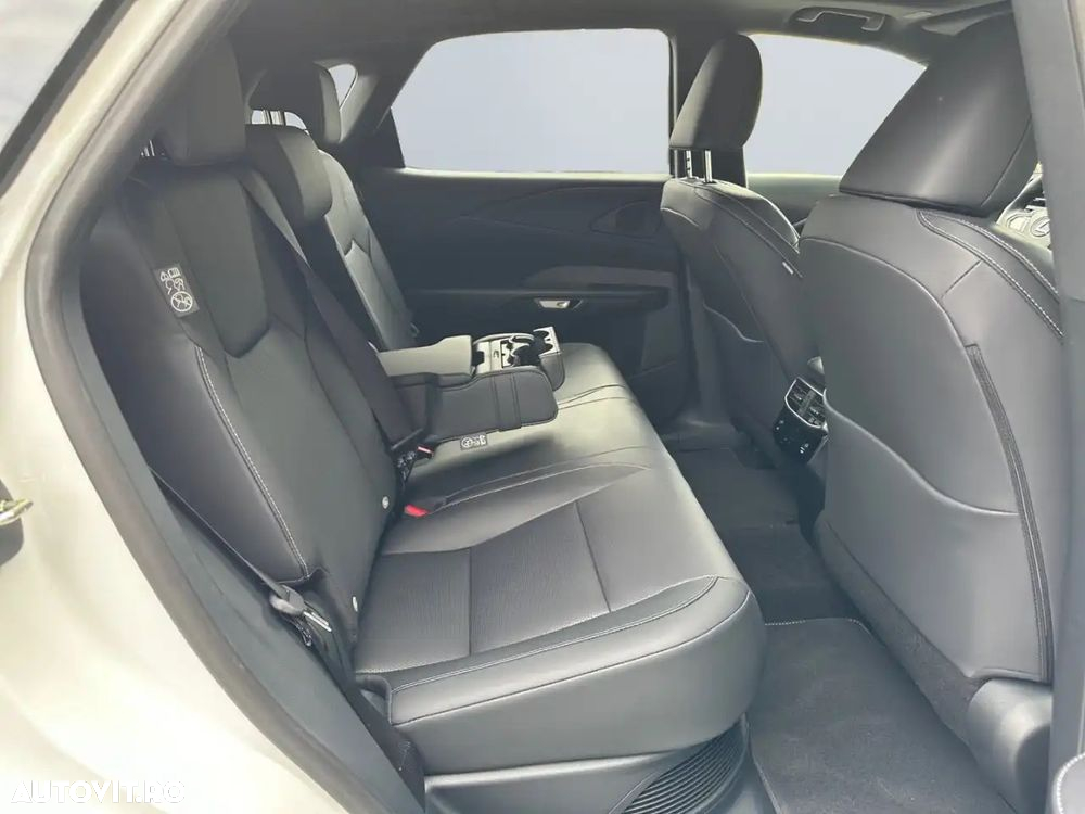 Lexus Seria RX - 13