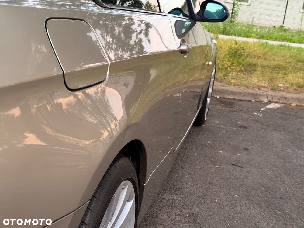 BMW Seria 3 320i - 17