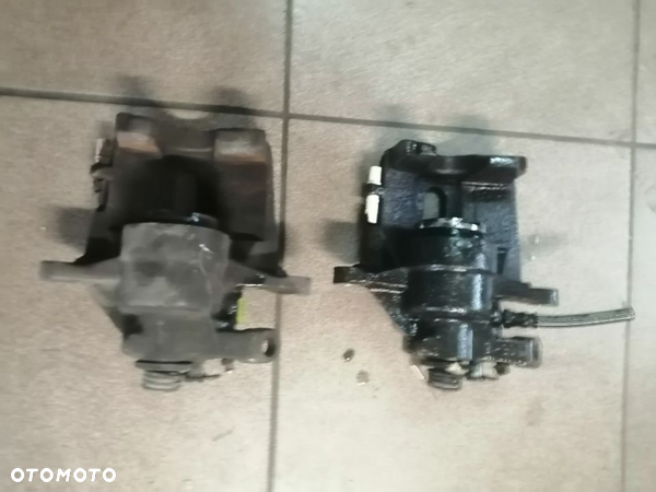 citroen c5 zacisk 54 lewy przód  POZNAN